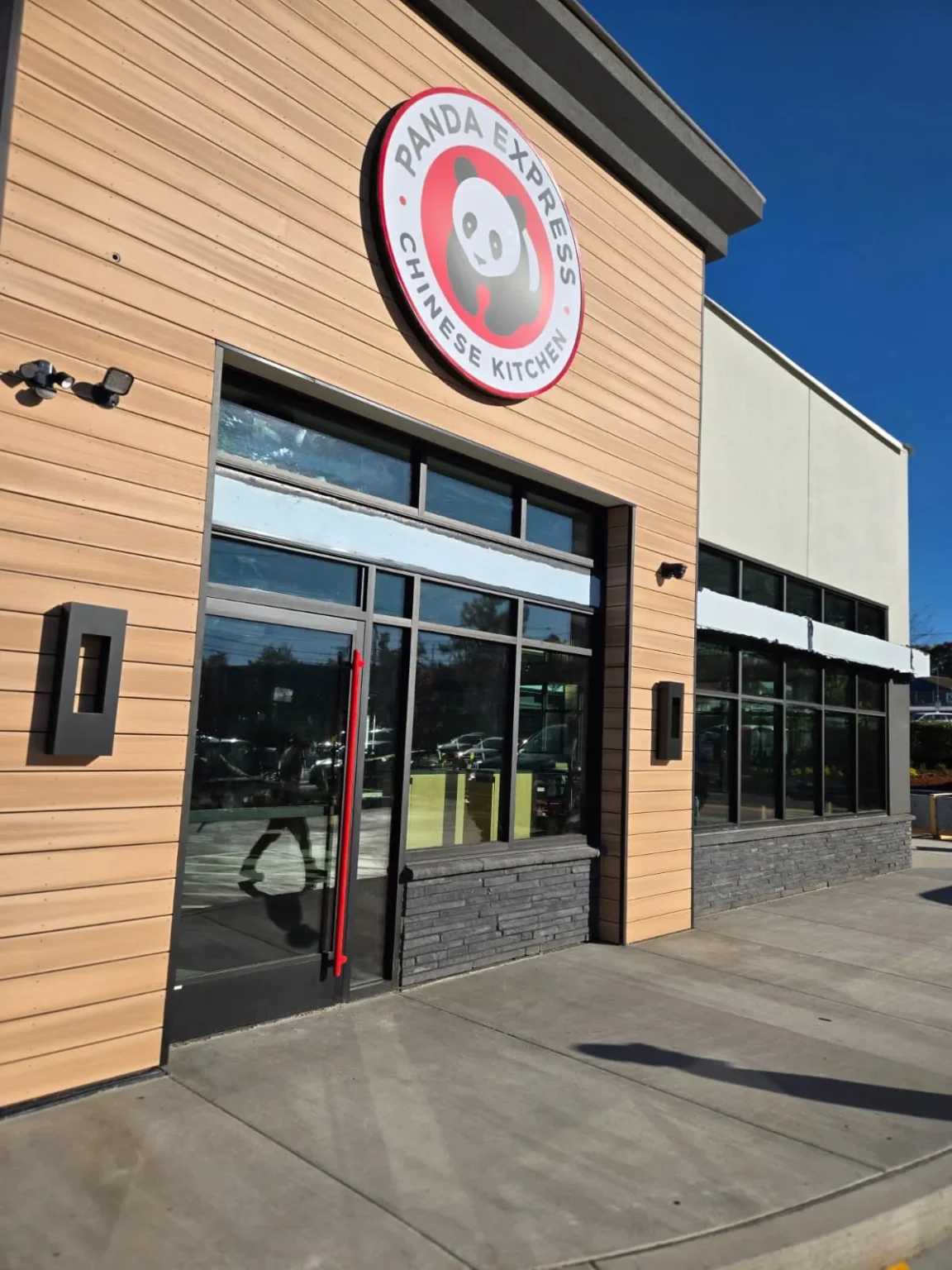 Commercial storefront windows services