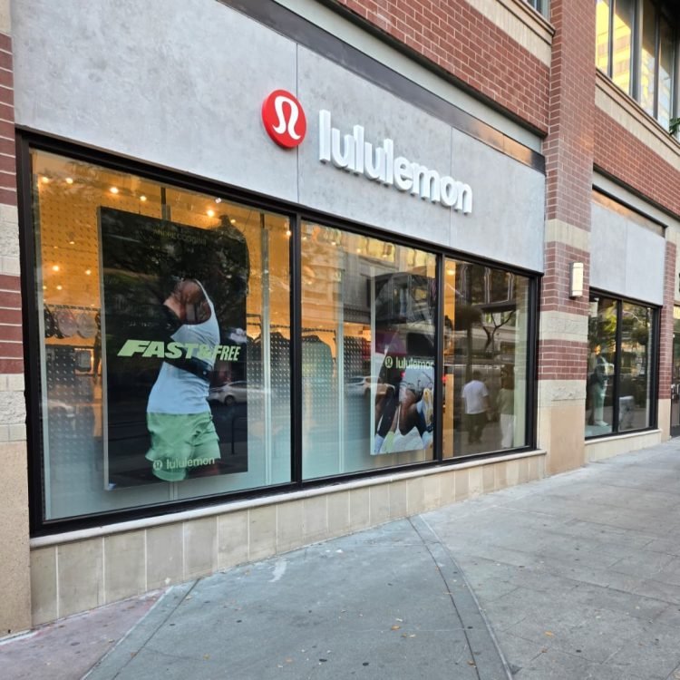 Commercial storefront glass and glazing - lululemon store project