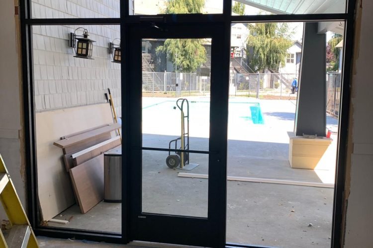 glass door and glass entrance - Glazenix