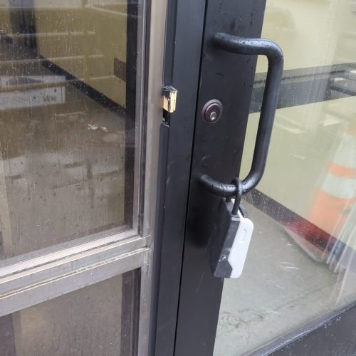 glass door and glass entrance with aluminum framing - Glazenix