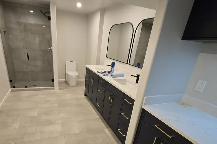 Professional custom mirror installation